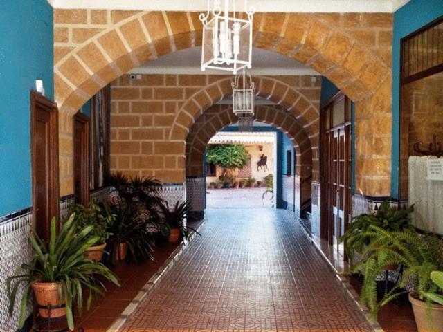 Hostal El Caballo Blanco Osuna Exterior photo