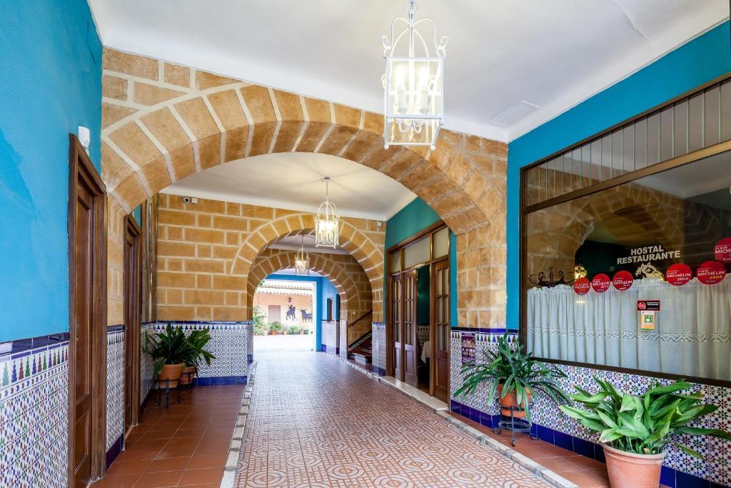 Hostal El Caballo Blanco Osuna Exterior photo